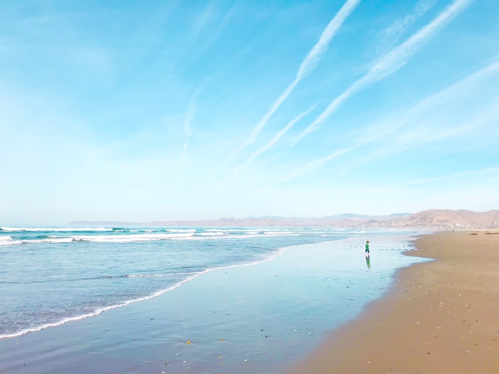 A teal sky in Morro Bay